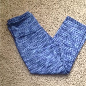 Old Navy Active Go Dry Cropped Leggings